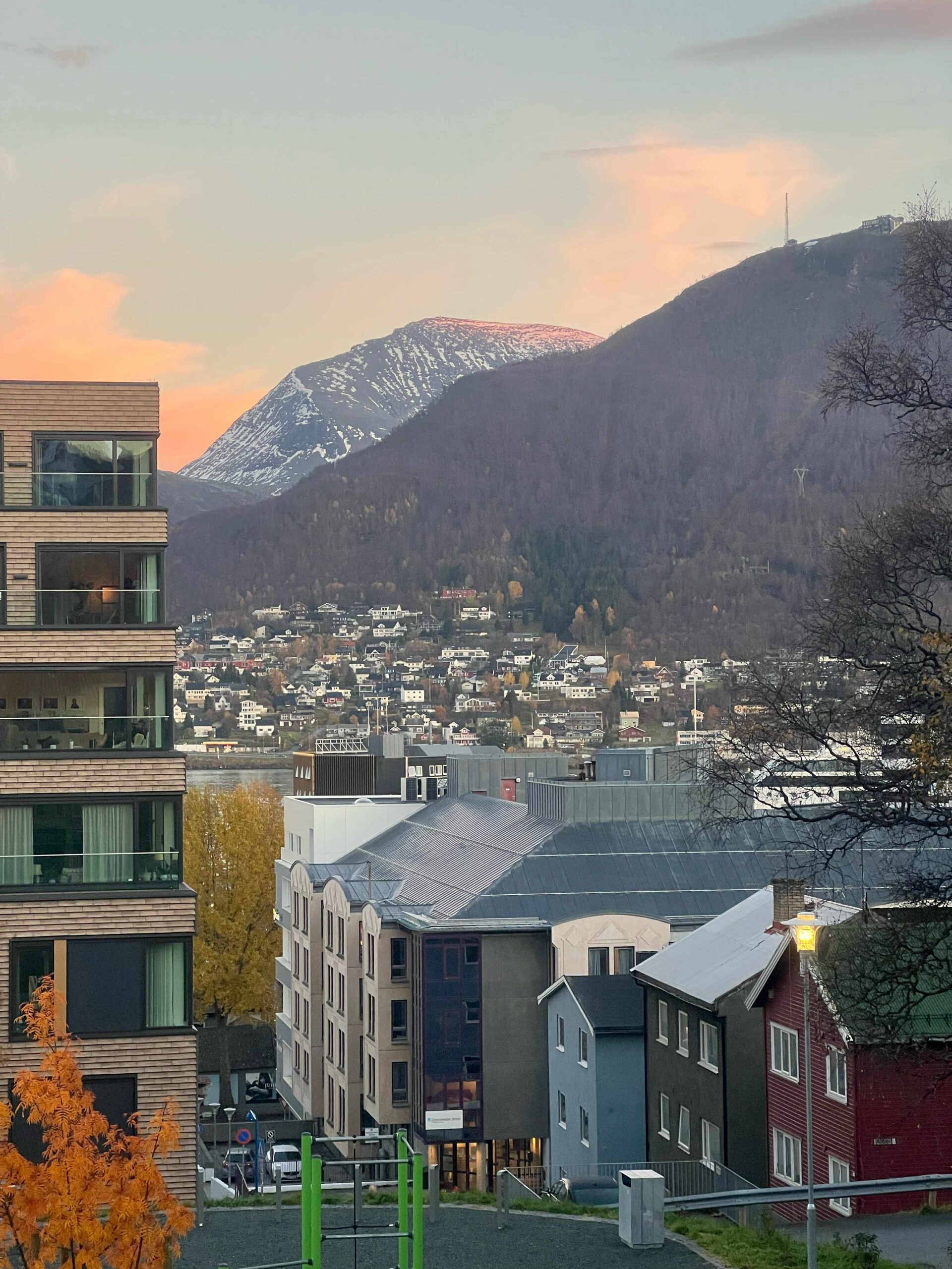 Utsikt til Tromsdalen fra Kongsparken